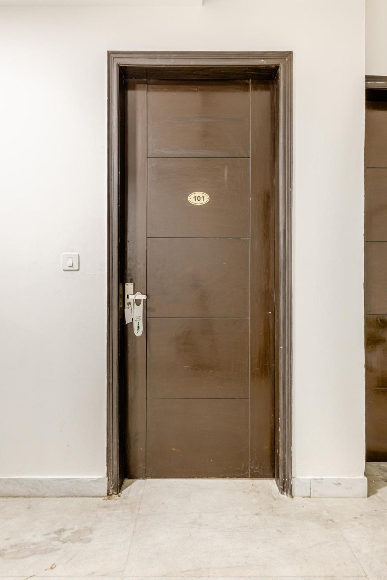 Lime Tree Service Apartment Golf Course Road, גורגאון מראה חיצוני תמונה